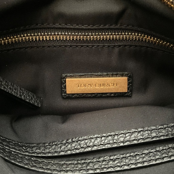 NEW Tory Burch Devon Black Pebble Leather Crossbody Bag NWOT - Picture 10 of 12